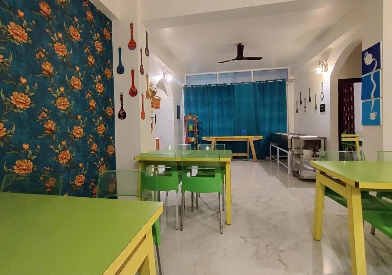Jubels Homestay Ґувахаті Екстер'єр фото